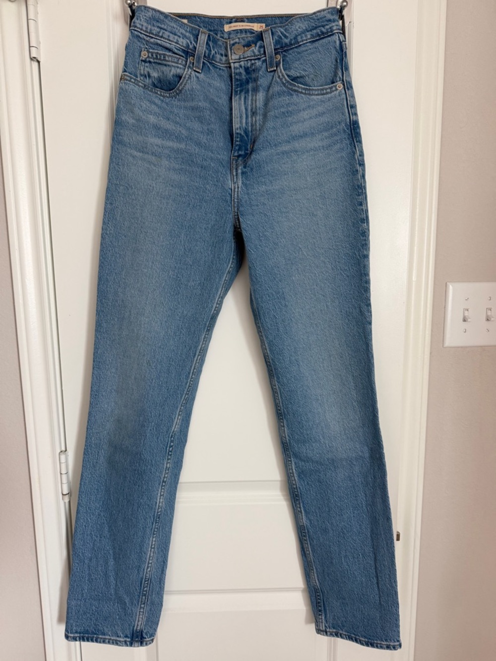Classic High-Rise Straight Leg Jeans - Light Blue